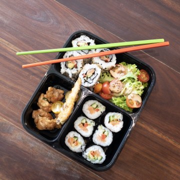 Sushi Home Party: Hosting a Memorable Japanese Feast