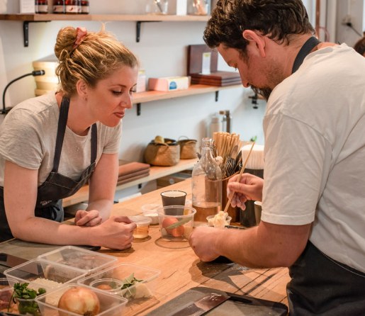 How to Plan the Perfect Valentine’s Day with a Cooking Class
