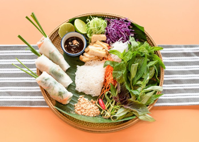 Vietnamese Prawn Summer Rolls