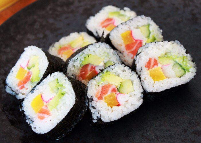 How to Plan a DIY Sushi Night for a Fun Family Dinner